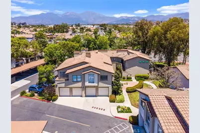 42 Via Contento, Rancho Santa Margarita, CA 92688 - Photo 2
