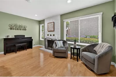 25 Cheyenne, Irvine, CA 92604 - Photo 2