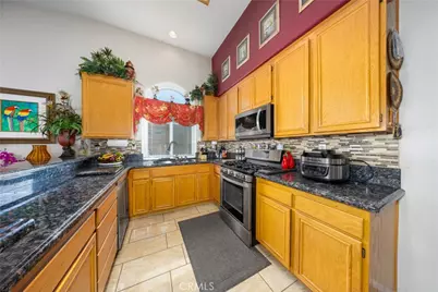 13280 Viejo, Victorville, CA 92392 - Photo 6