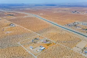 3789 Luna Rd, Phelan, CA 92371 - Photo 10