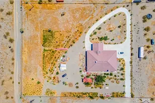 3789 Luna Rd, Phelan, CA 92371 - Photo 4