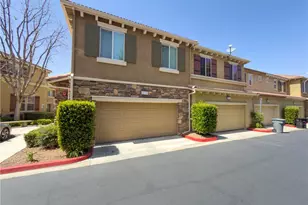 30505 Canyon Hills Rd, Lake Elsinore, CA 92532 - Photo 2