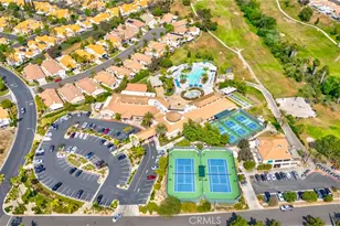 40644 Corte Albara, Murrieta, CA 92562 - Photo 4