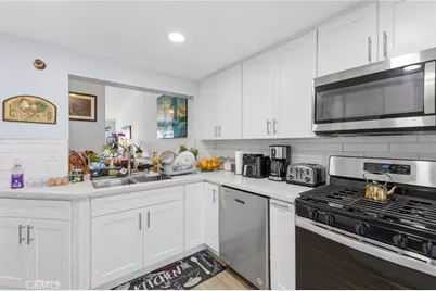 701 S Hayward #18, Anaheim, CA 92804 - Photo 10