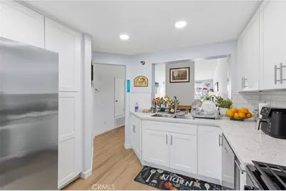 701 S Hayward #18, Anaheim, CA 92804 - Photo 12