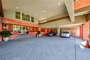 100 S Alameda St, Los Angeles, CA 90012 - Photo 46