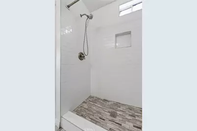 1311 W R, Wilmington, CA 90744 - Photo 32