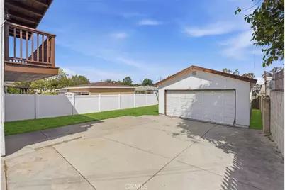 1311 W R, Wilmington, CA 90744 - Photo 8