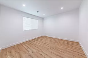 10424 Graham Ave, Los Angeles, CA 90002 - Photo 28