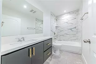 10424 Graham Ave, Los Angeles, CA 90002 - Photo 42