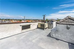 40 E Neapolitan, Long Beach, CA 90803 - Photo 36