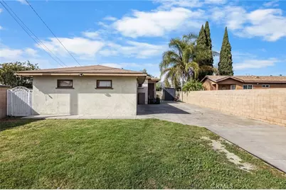435 E Adams, Santa Ana, CA 92707 - Photo 22