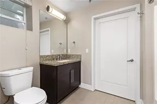 300 E 4th St, Long Beach, CA 90802 - Photo 28