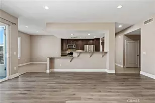 300 E 4th St, Long Beach, CA 90802 - Photo 8