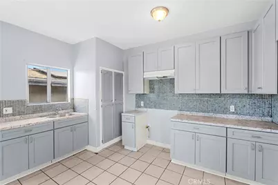 10406 Avalon Boulevard, Los Angeles, CA 90003 - Photo 40