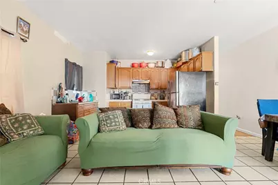 10406 Avalon Boulevard, Los Angeles, CA 90003 - Photo 24