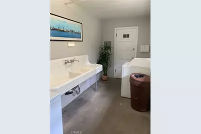 843 Newport, Long Beach, CA 90804 - Photo 40