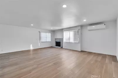 625 Orizaba, Long Beach, CA 90814 - Photo 8