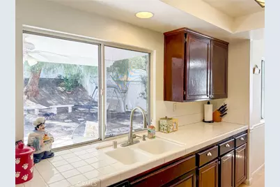 26676 Whippoorwill, Canyon Country, CA 91351 - Photo 8