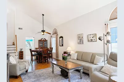 26676 Whippoorwill, Canyon Country, CA 91351 - Photo 2