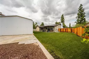 17522 Pine Cir, Yorba Linda, CA 92886 - Photo 32