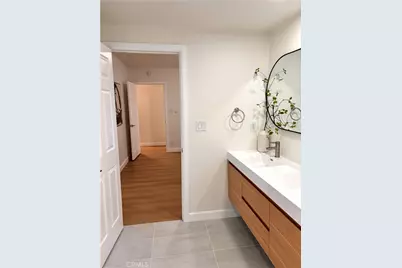 8758 S Hobart, Los Angeles, CA 90047 - Photo 28