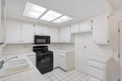 1501 Brea #50, Fullerton, CA 92835 - Photo 16