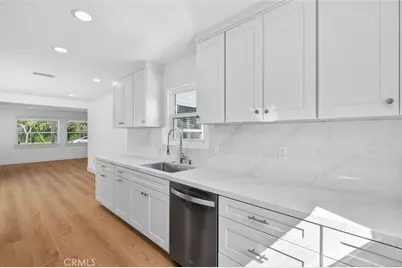 155 Pasadena, Tustin, CA 92780 - Photo 8