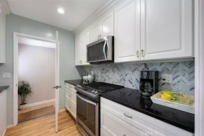 1519 Victoria, Fullerton, CA 92831 - Photo 6