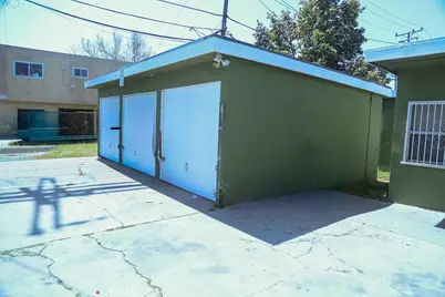 1430 W 19th, Long Beach, CA 90810 - Photo 18