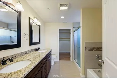 1050 E 5th, Long Beach, CA 90802 - Photo 8