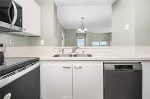 525 E Seaside Way, Long Beach, CA 90802 - Photo 1