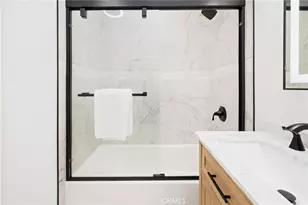 14872 Vanguard Ln, Huntington Beach, CA 92647 - Photo 20