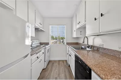 400 N Acacia #D35, Fullerton, CA 92831 - Photo 4