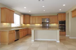 7 Plaza Valenza, Lake Elsinore, CA 92532 - Photo 10