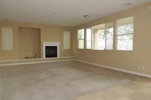 7 Plaza Valenza, Lake Elsinore, CA 92532 - Photo 8