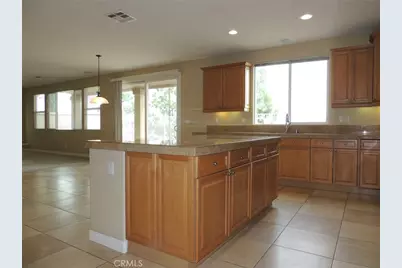 7 Plaza Valenza, Lake Elsinore, CA 92532 - Photo 12
