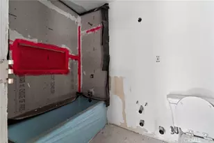 15021 Sylvan, Van Nuys, CA 91411 - Photo 14