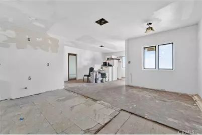 15021 Sylvan, Van Nuys, CA 91411 - Photo 8