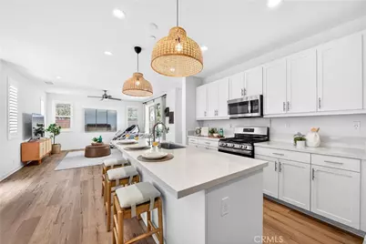 586 S Motif Street, Anaheim, CA 92805 - Photo 14