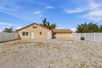 12419 Pawnee, Apple Valley, CA 92308 - Photo 46
