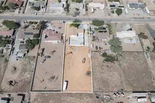 12419 Pawnee, Apple Valley, CA 92308 - Photo 52