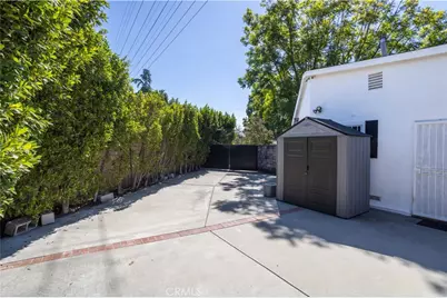 11117 Sylvan, North Hollywood, CA 91606 - Photo 32