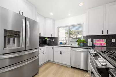 140 12th Street, Seal Beach, CA 90740 - Photo 4