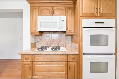 16372 Redlands, Huntington Beach, CA 92647 - Photo 10