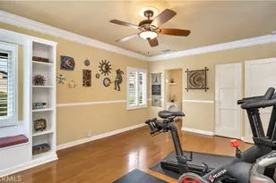 2105 N Heliotrope Dr, Santa Ana, CA 92706 - Photo 38