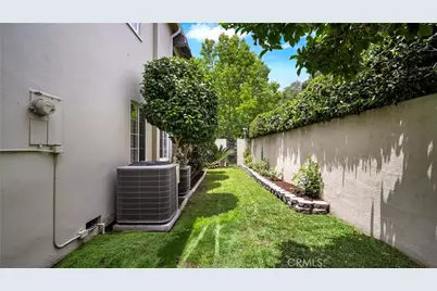 2105 N Heliotrope Drive, Santa Ana, CA 92706 - Photo 48