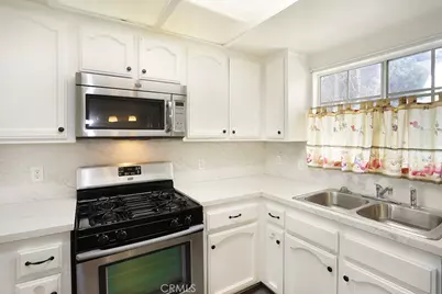 8032 St Rose #13, Paramount, CA 90723 - Photo 12