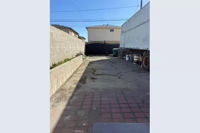 260 E South, Long Beach, CA 90805 - Photo 8
