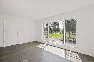 2075 E Broadway, Long Beach, CA 90803 - Photo 6